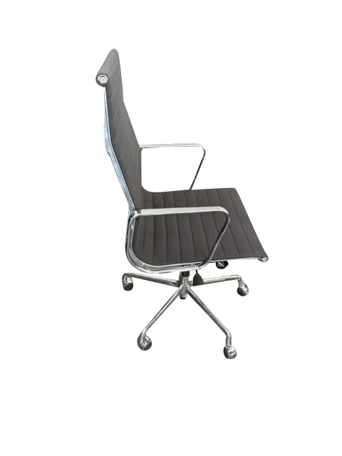 Gebrauchter Vitra Aluminium Chair EA 119